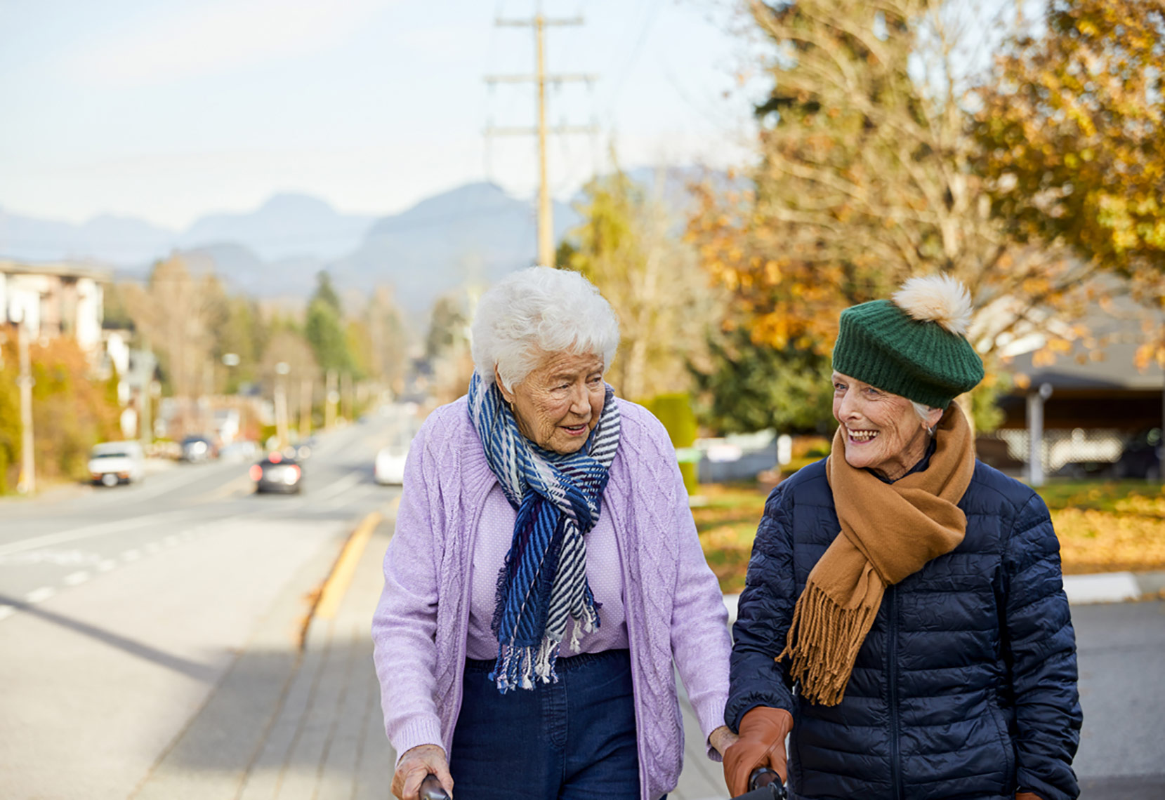 ADVERTISING_REGINA_GARCIA_Revera_SHOT-04_Care-Walking-City_0597_F